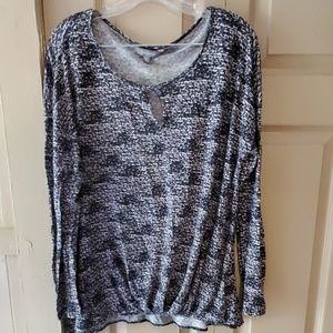 Nwot daisy Fuentes top